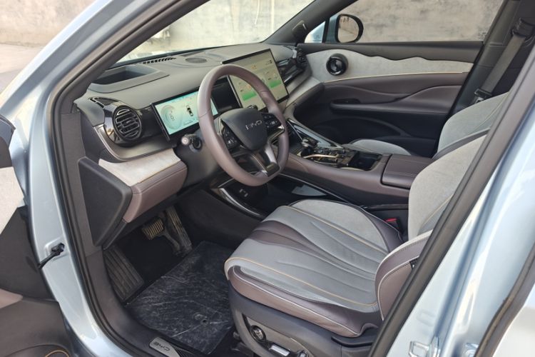 Used BYD Frigate 07 2023 DM-i 205KM Flagship Model
