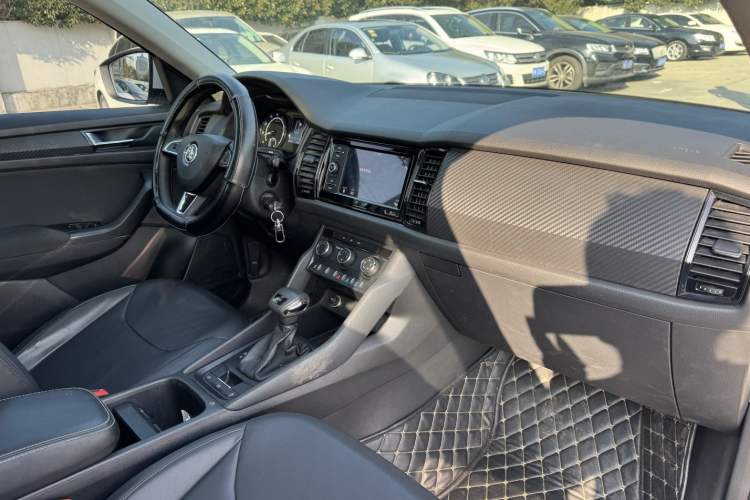 Used Skoda Kodiaq 2019 Restyled TSI330 5-Seater Two-Wheel Drive Standard Version China VI
