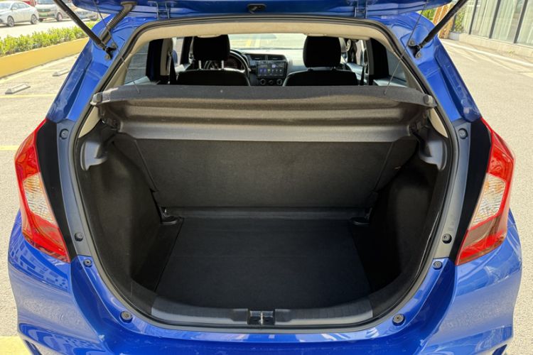 Used Honda Fit 2018 1.5L CVT Comfort Version
