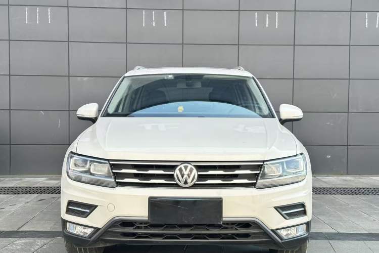 Used Volkswagen Tiguan L 2019 Updated Version 330TSI Automatic Two-Wheel Drive Panoramic Comfort Edition China VI Standard
