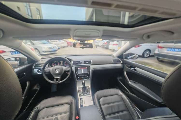 Used Volkswagen Passat 2015 1.8TSI DSG Prestige Edition
