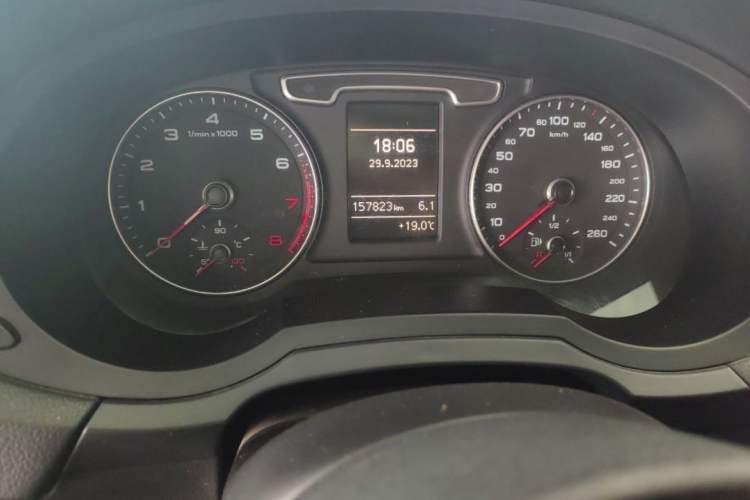 Used Audi Q3 2015 35 TFSI Comfort Model
