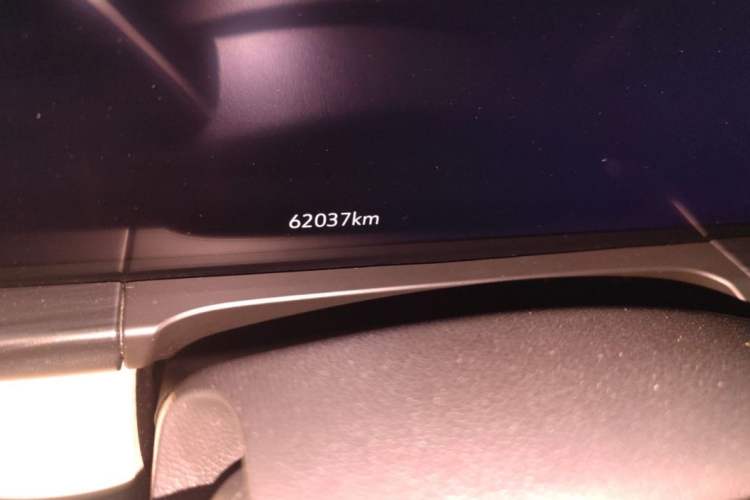 Used Buick GL8 2022 ES Landtrek 653T Luxury Edition
