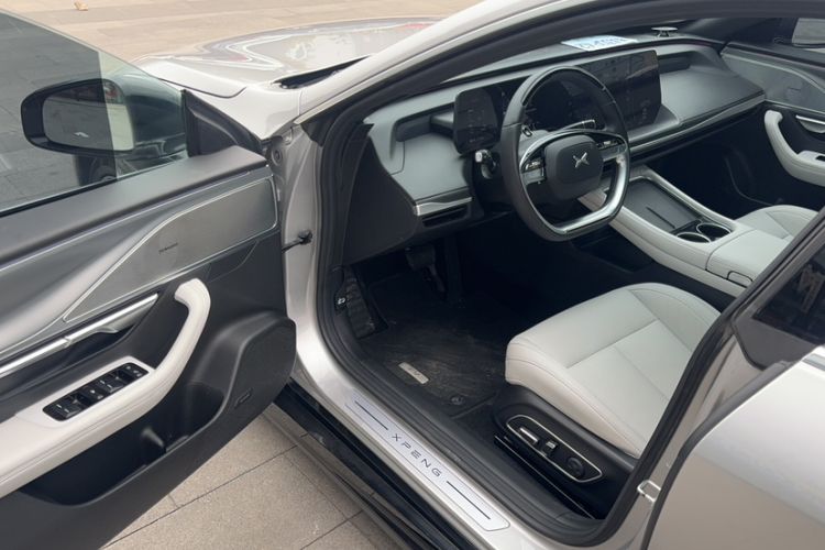 Used XPeng P7 2023 P7i 702 Pro