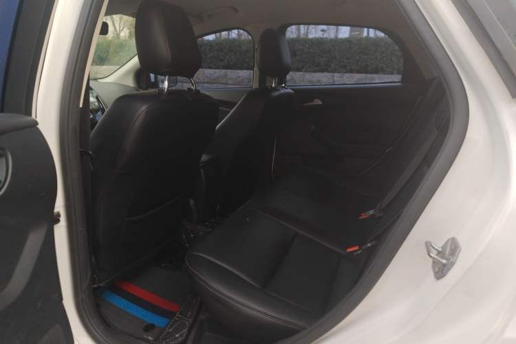 Used Ford Focus 2012 Hatchback 1.6L Manual Comfort Model
