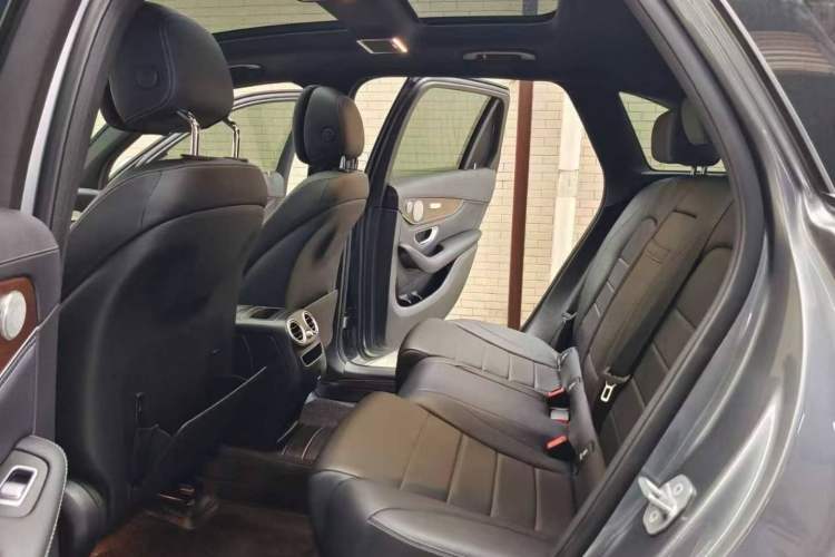 Used Mercedes-Benz GLC 2020 GLC 300 L 4MATIC Dynamic Edition
