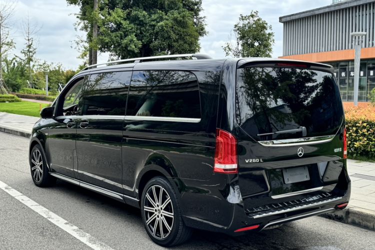 Used Mercedes-Benz V-Class 2022 V 260 L Long-wheelbase Luxury Edition
