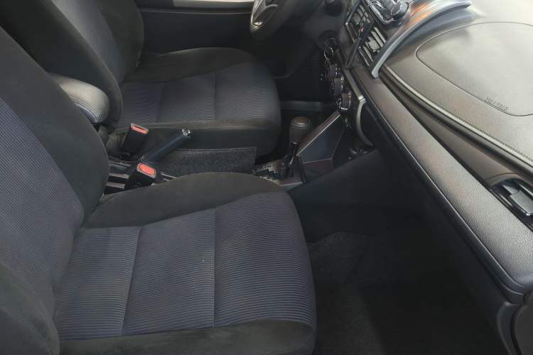 Used Toyota YARiS L 2015 1.5E Automatic Charm Edition
