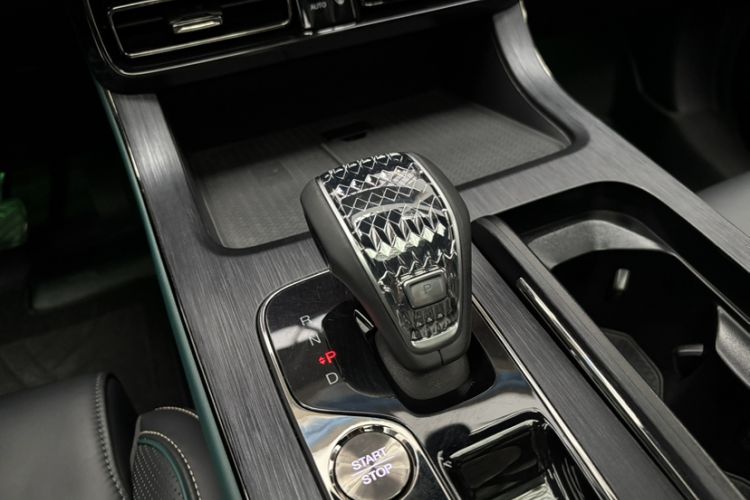 Used GAC Trumpchi GS8 2022 Dual-Engine Series 2.0TM Two-Wheel Drive Prestige Edition (7 Seats)