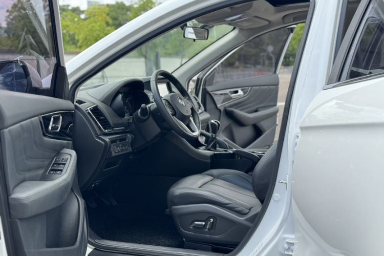 Used Dongfeng Aeolus AX7 2018 Classic 1.4T Manual Luxury Model
