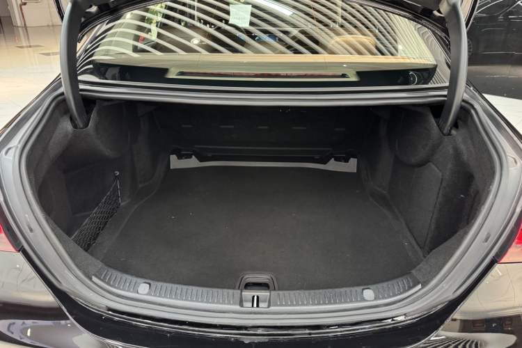 Used Mercedes-Benz E-Class 2021 Restyled E 300 L Luxury Edition
