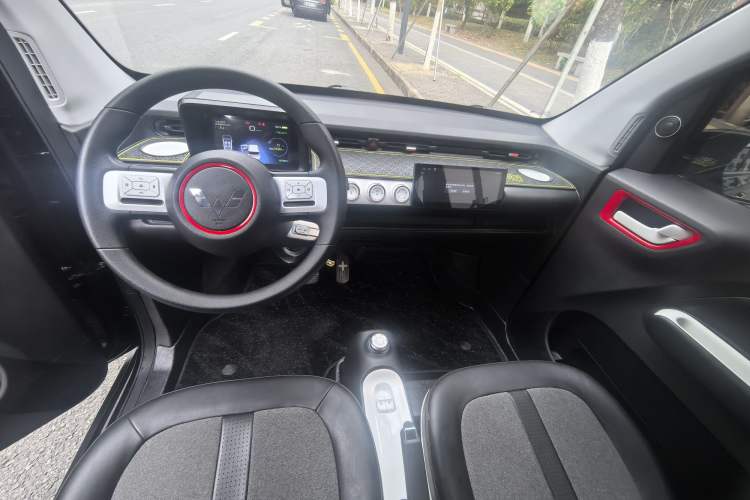 Used Wuling Hongguang MINIEV 2022 GAMEBOY 300km Enthusiast Model with Lithium Iron Phosphate
