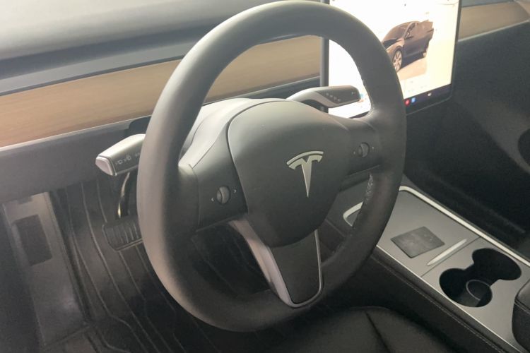 Used Tesla Model Y 2022 Rear-Wheel-Drive Version
