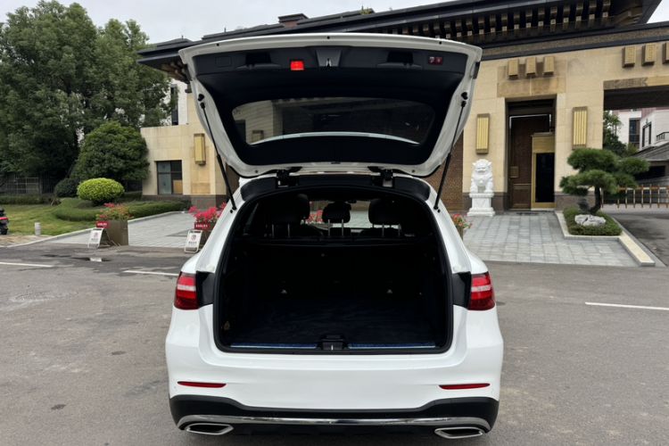 Used Mercedes-Benz GLC 2018 Facelifted GLC 260 4MATIC Dynamic Edition
