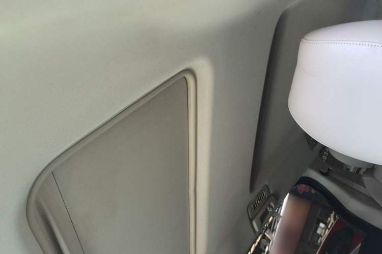 Used Buick GL8 2014 2.4L CT Luxury Business Comfort Edition
