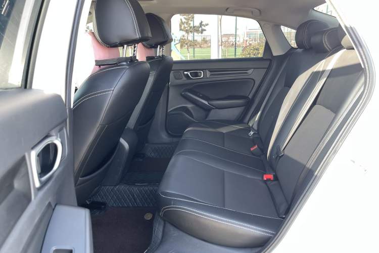 Used Honda Civic 2022 240TURBO CVT Dynamic Edition
