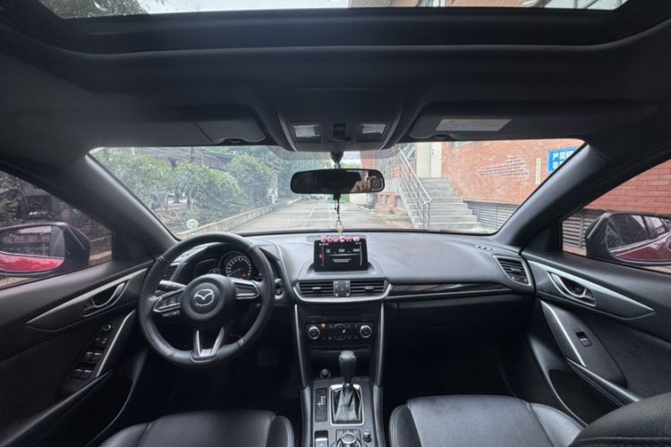 Used Mazda CX-4 2018 2.0L Automatic Two-Wheel Drive Blue Sky Exploration Version China V Standard
