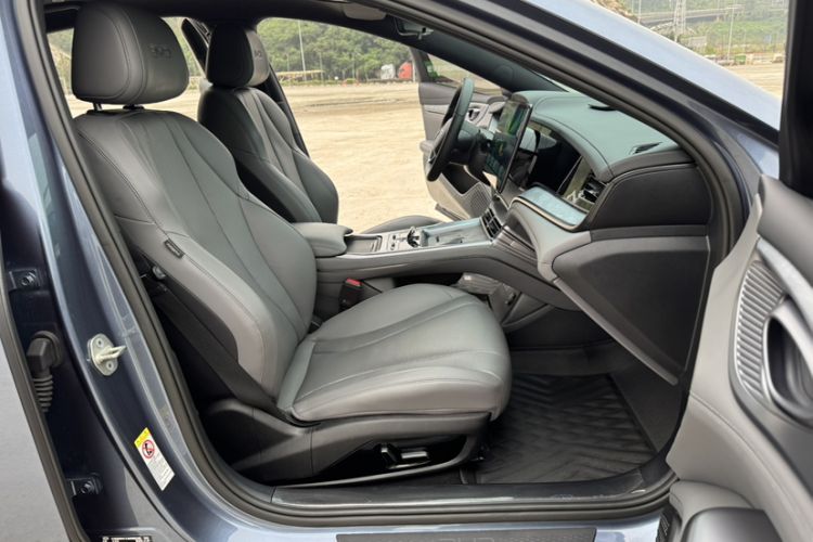 Used BYD Seal 2024 HONOR Edition DM-i 1.5L 121km Luxury Model
