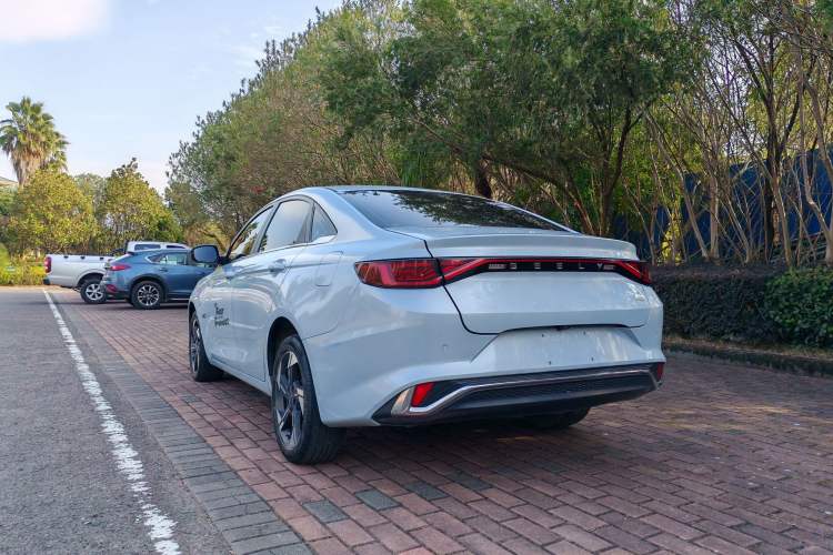 Used Geely Auto Emgrand L HiP 2022 1.5TD-DHT Pro 100KM Super Swift
