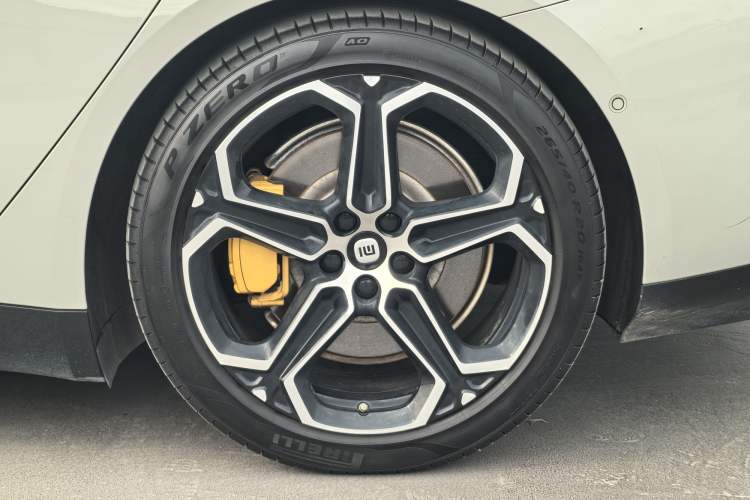 Used  SU7 2024 Four-Wheel Drive Ultra-Long Range Advanced Intelligent Driving Max Edition