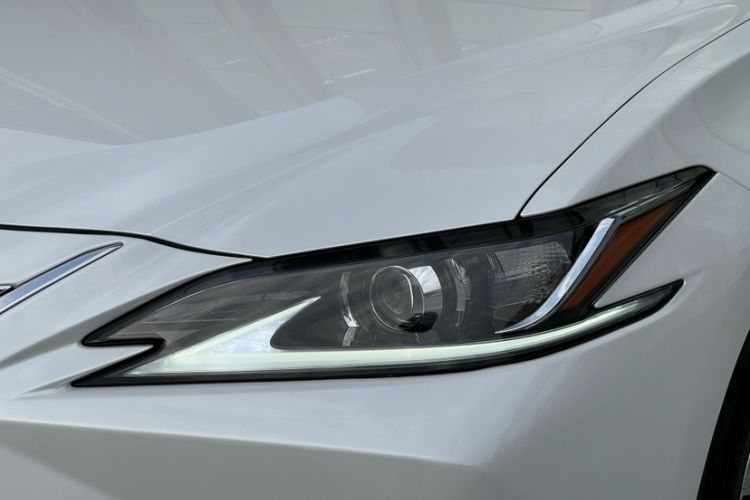 Used Lexus ES 2020 200 Excellence Edition