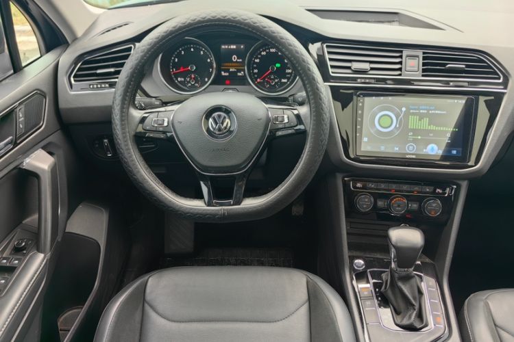 Used Volkswagen Tiguan L 2018 330TSI Automatic Two-Wheel Drive Luxury Edition
