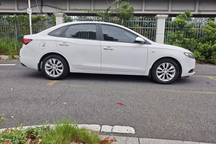 Used Buick GT 2018 15T Dual-Clutch Elite Model China V Standard
