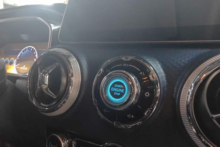 Used  BJ40 2019 2.3T Automatic Four-Wheel Drive Ring the Tower Champion Edition China VI