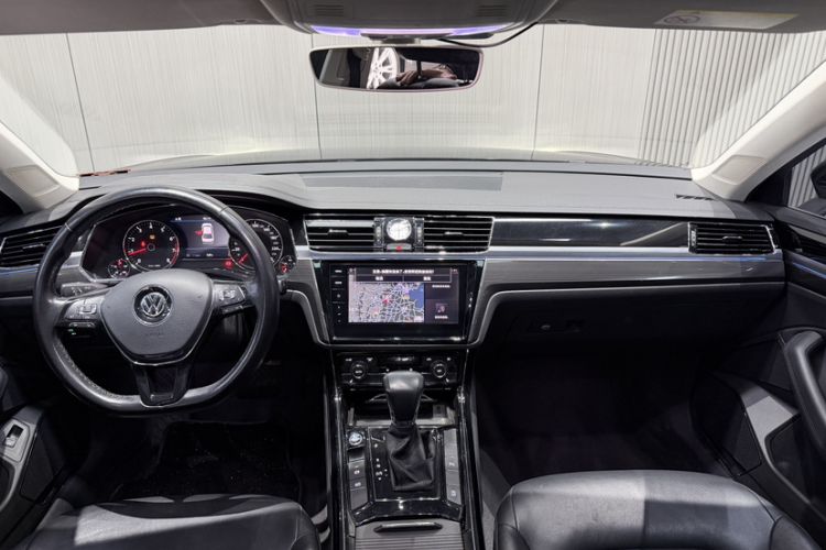 Used Volkswagen Phideon 2018 Revised Version 380TSI Two-Wheel Drive Business Edition
