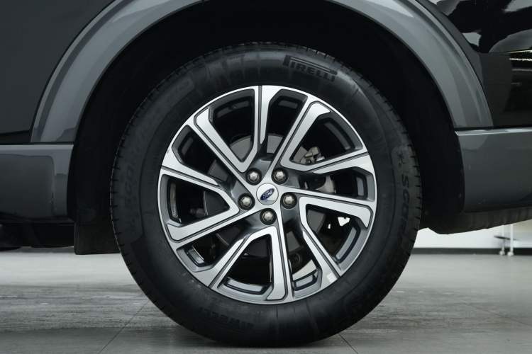 Used Ford Explorer 2023 EcoBoost 285 Four-Wheel Drive Stylish Plus Version 7 Seats