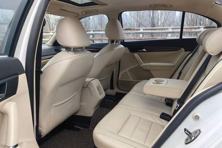 Used Volkswagen Lavida 2013 Revised Version 1.4 TSI DSG Comfort Edition
