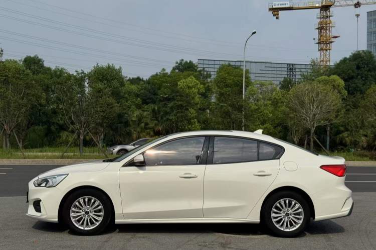 Used Ford Focus 2020 Sedan EcoBoost 180 Automatic Trend Edition
