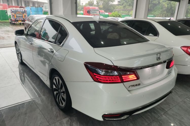 Used Honda Accord 2016 Hybrid 2.0L Sharp Edition
