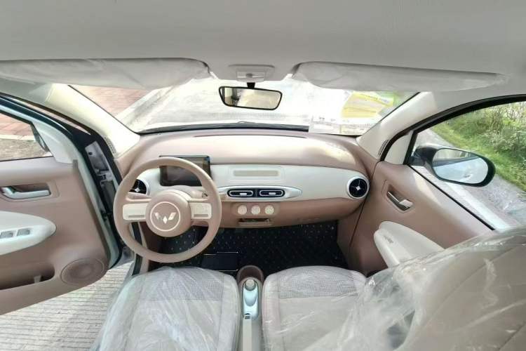 Used Wuling Hongguang MINIEV 2025 Four-Door Version Premium Edition