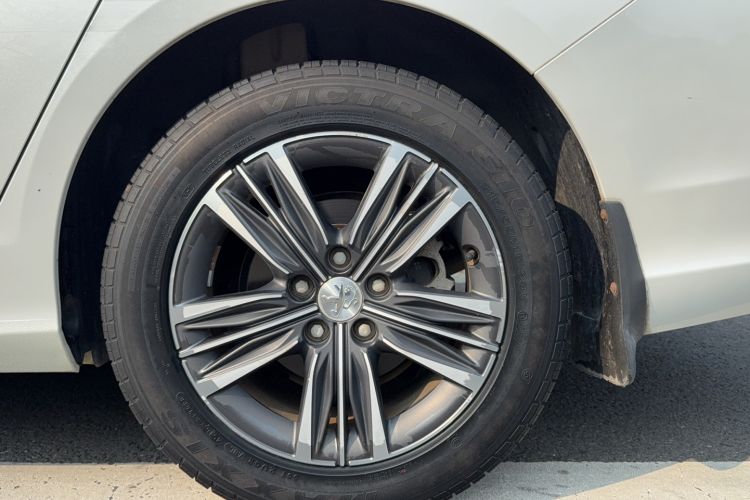 Used Peugeot 308 2016 1.6L Manual Fashion Edition
