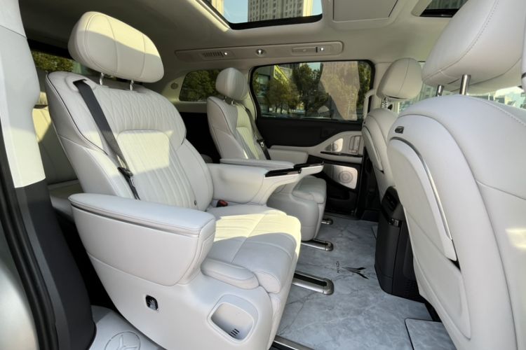 Used VOYAH Dream 2025 PHEV Four-Wheel-Drive Flagship Version – Qiankun Edition