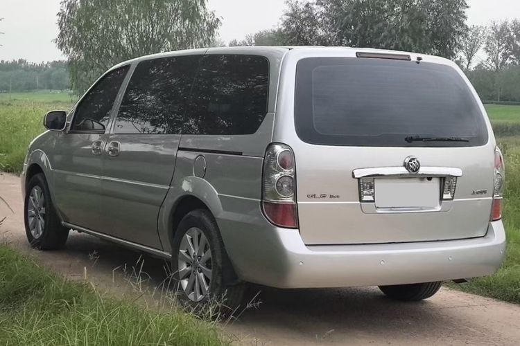 Used Buick GL8 2014 2.4L Comfort Edition
