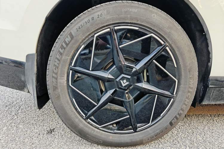 Used  HT 2024 825 Ultra-High Voltage LiDAR Edition
