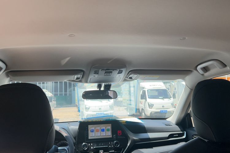 Used Toyota Highlander 2022 Dual-Engine 2.5L Two-Wheel Drive Elite Edition 5 Seats
