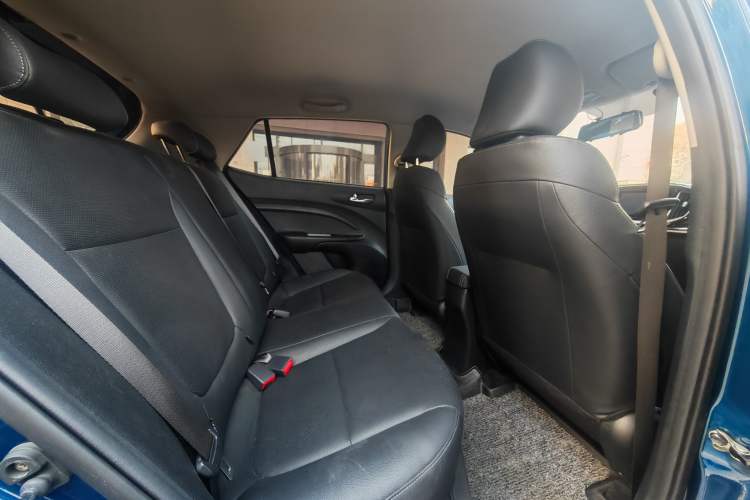 Used Kia kx1 Stonic 2021 1.4L Automatic Fun Edition
