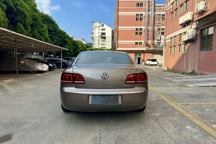 Used Volkswagen Phaeton 2014 3.0L Executive Model
