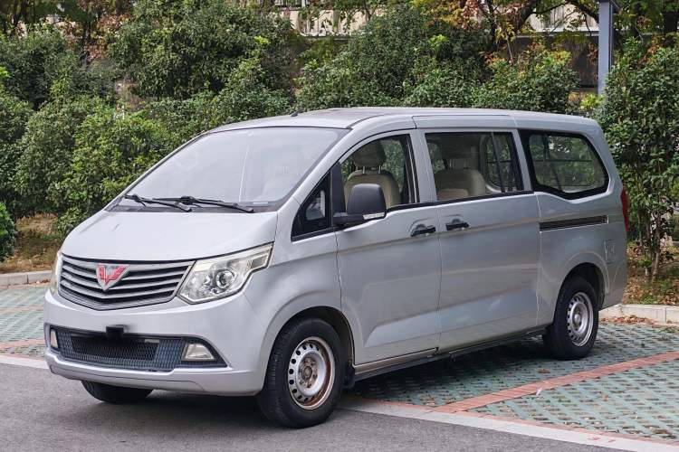 Used Wuling Zhengcheng 2015 1.8L Comfort Model LJ479QE2
