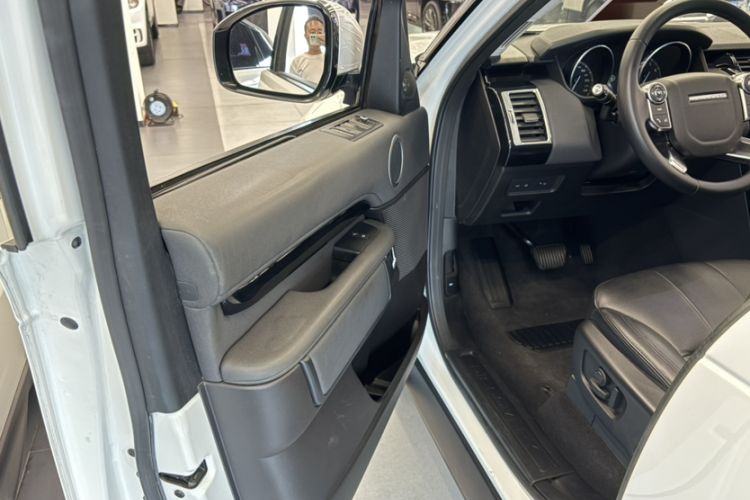 Used Land Rover Discovery 2017 3.0 SC V6 S
