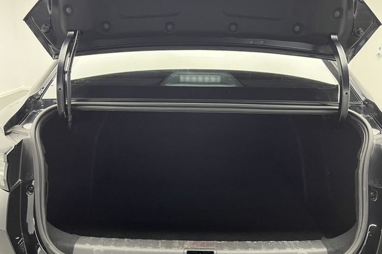 Used Dongfeng Aeolus Yixuan 2023 Mach Edition 1.5L Automatic Chasing Shadow Version