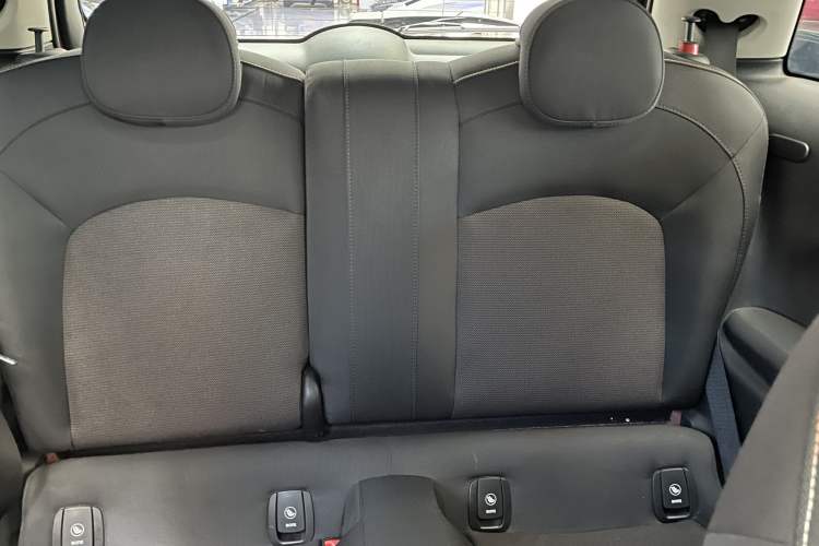 Used  MINI 2019 1.5T ONE PLUS
