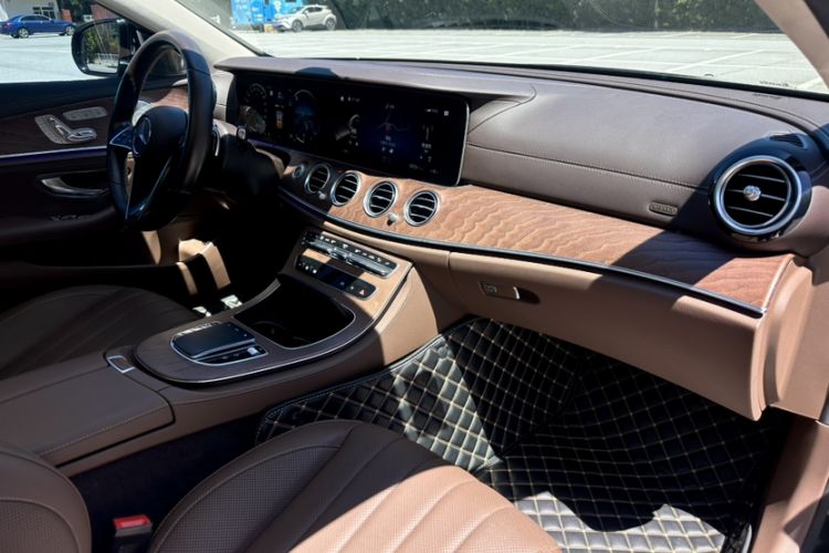 Used Mercedes-Benz E-Class 2022 E 300 L Premium Edition
