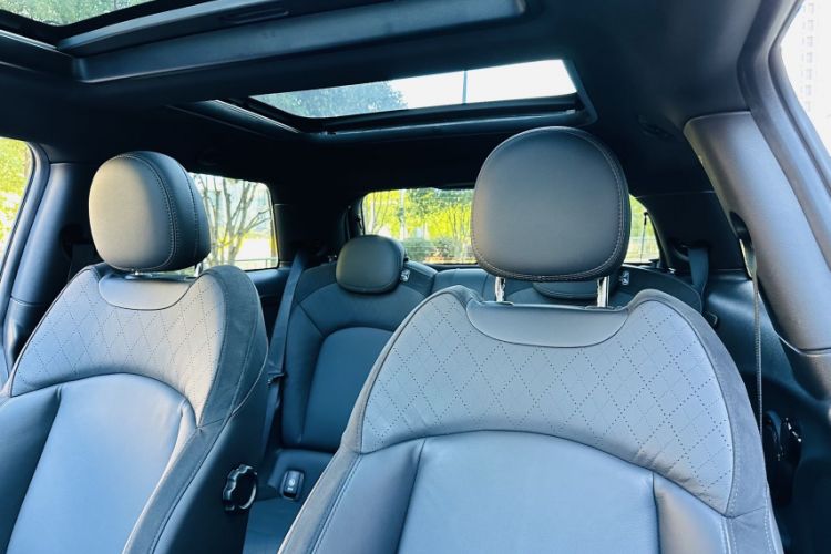 Used  MINI 2023 2.0T COOPER S King's Cross Special Edition
