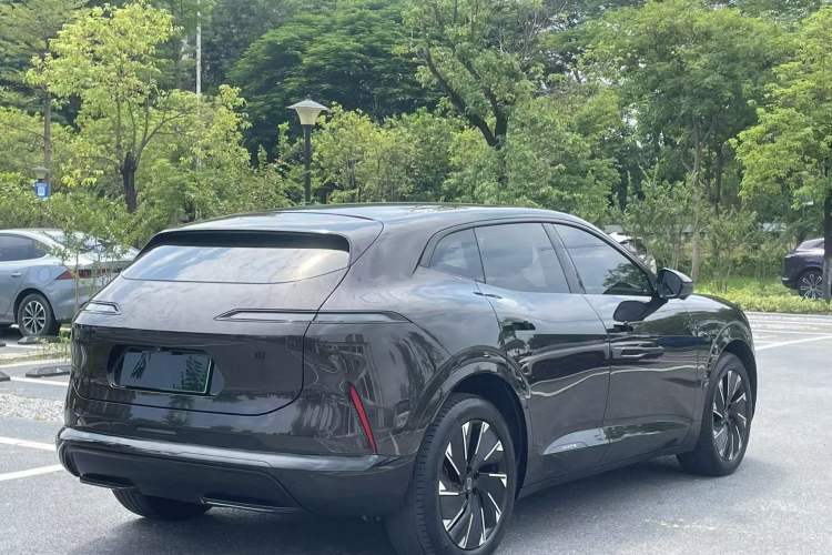 Used  07 2024 Pro+ All-Electric Version
