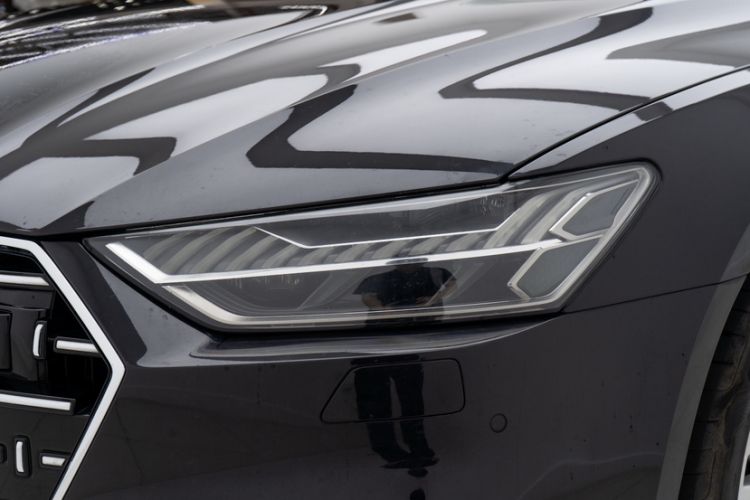 Used Audi A7L 2024 45TFSI S-line Dream-Building Edition Flow Crystal Package
