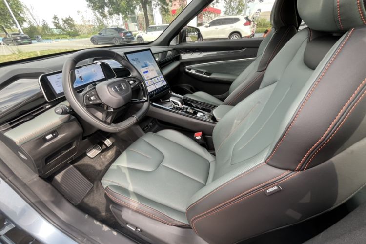 Used Geely Auto Emgrand X7 Sport 2024 1.5TD Prestige Edition
